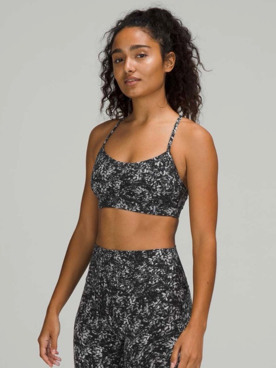 lululemon athletica Other - Lululemon Flow Y Bra Women’s Size 6